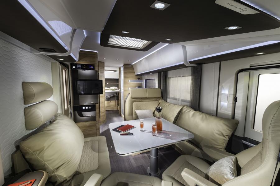 Интерьер Adria Sonic Supreme 710 2016 года  (фото 6 из 6)